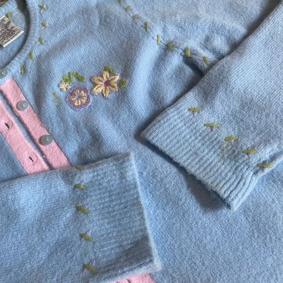 Vintage White Stag Baby Blue Embroidered Cardigan Womens Medium - Picture 3 of 8